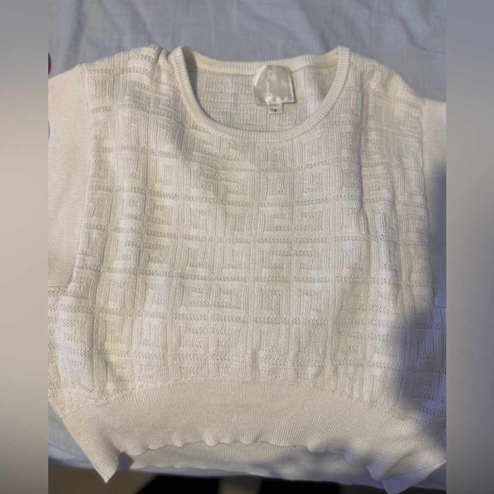 GIVENCHY Elegant Cream Sweater